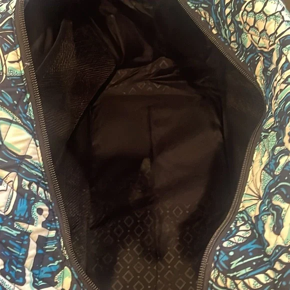 NWT Vera Bradley Grand Traveler Bag
Shore Enough - Picture 6 of 8